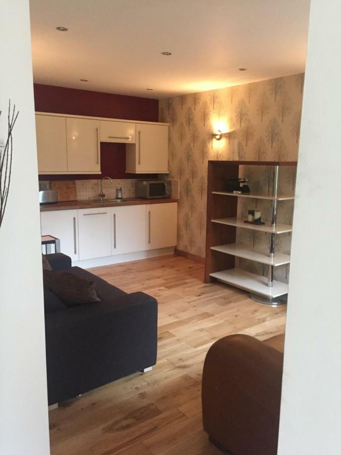 מנצ'סטר The Old Vicarage Lodge מראה חיצוני תמונה